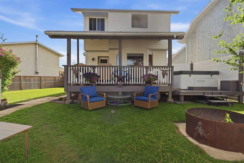 6134 52 Street Close