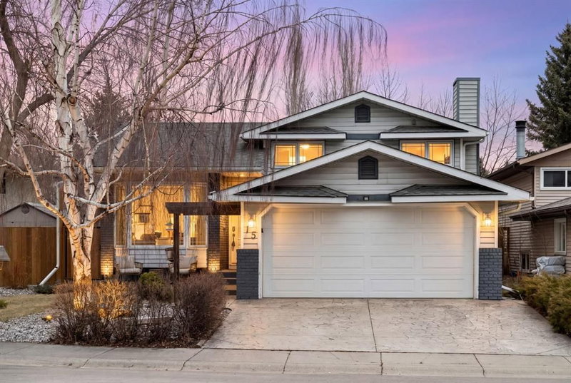 15 Mckinley Place SE, Calgary, Alberta