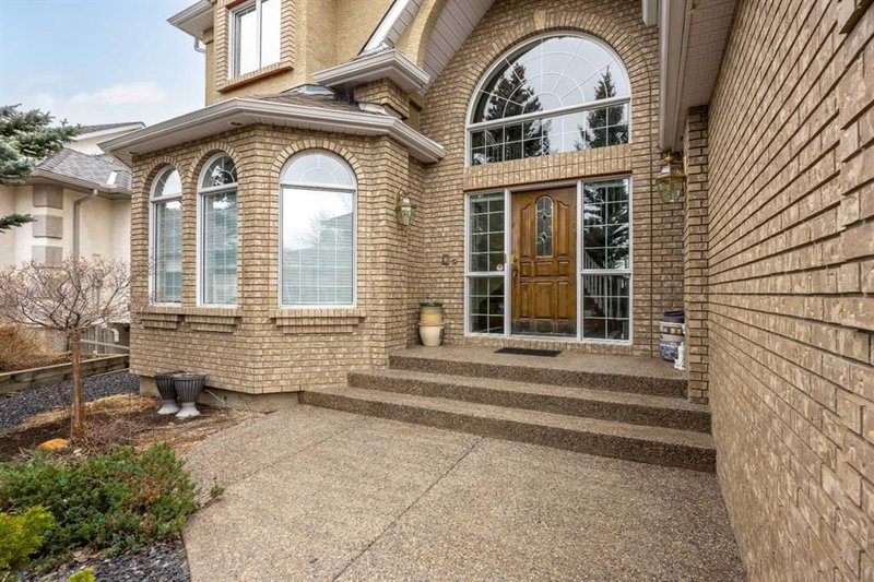 216 Evergreen Heath SW, Calgary, T2Y 3B6 | Image 3