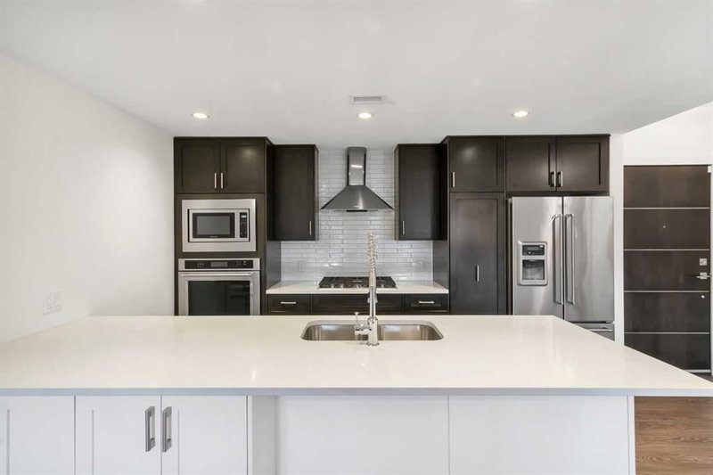 3320 3 Avenue NW #106, Calgary, Alberta