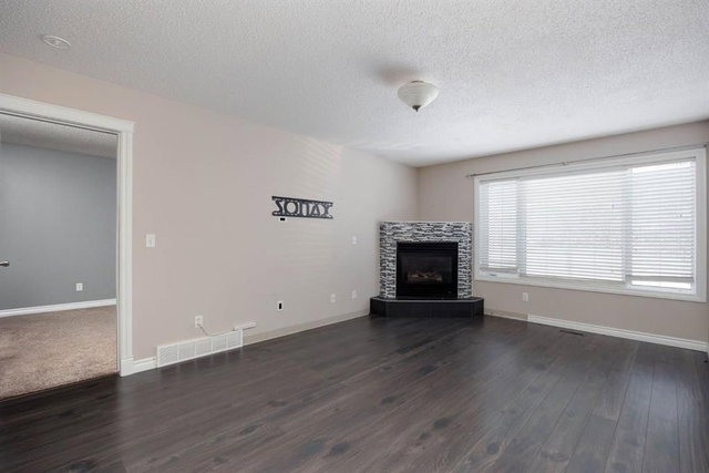 213 Swanson Crescent