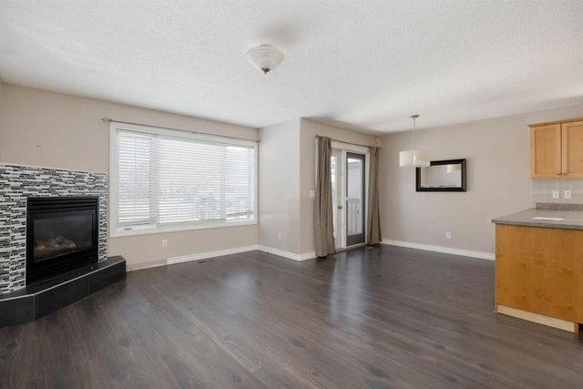 213 Swanson Crescent