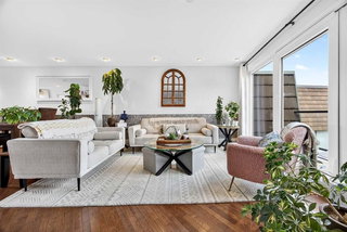 301 - 516 Cedar Crescent SW