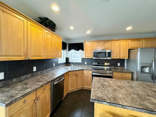 363 Fireweed Crescent