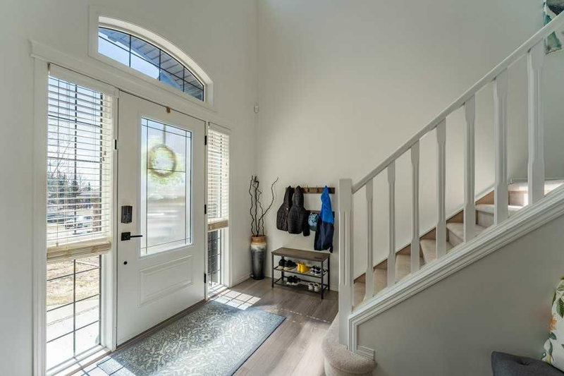 322 Rockyspring Circle NW, Calgary, T3G 6A2 | Image 2