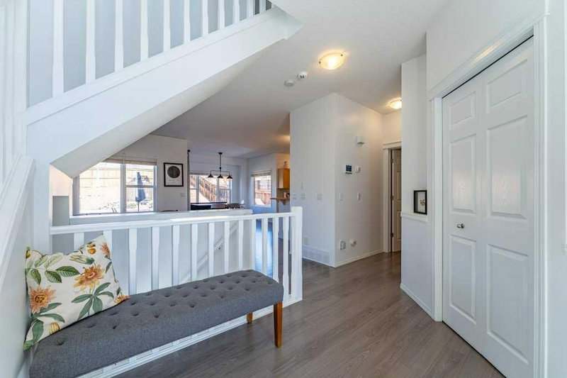 322 Rockyspring Circle NW, Calgary, T3G 6A2 | Image 3