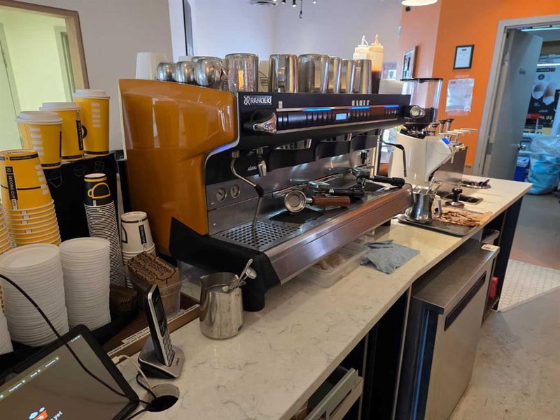 2803 17 Avenue SW, Calgary, T3E 0A8 | Image 3