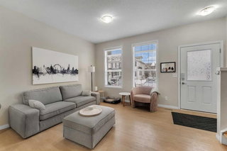 1002 - 1001 8 Street NW