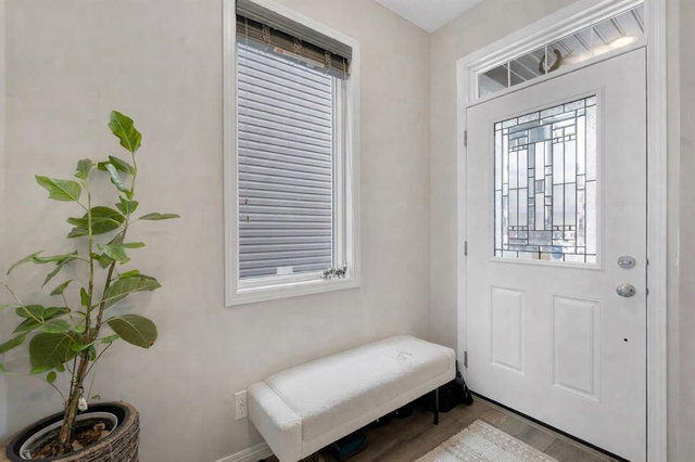 92 Legacy Glen Street SE