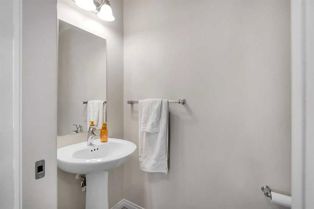 92 Legacy Glen Street SE