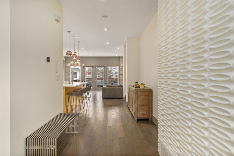 1826 37 Avenue SW, Calgary, T3E 3A3 | Image 3