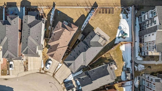 66 Skyview Ranch Crescent NE