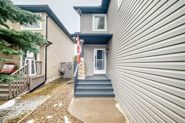 126 Chapalina Park Crescent