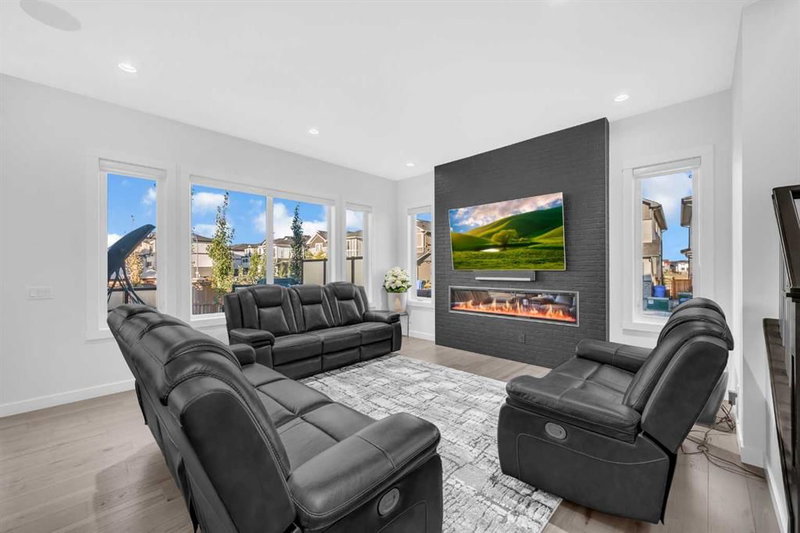 134 Corner Meadows Common NE, Calgary, Alberta