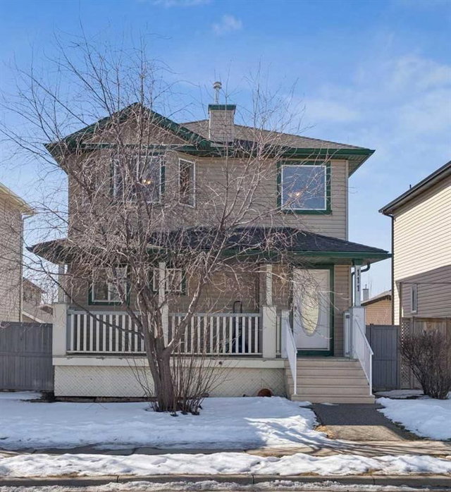 111 Luxstone Crescent SW