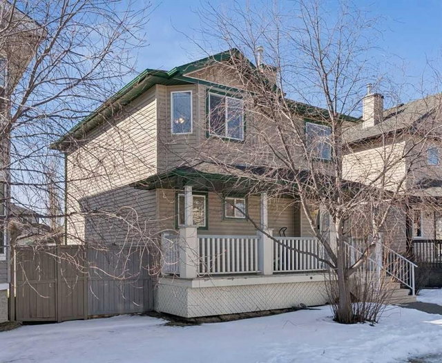 111 Luxstone Crescent SW