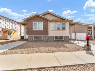 5360 Southlands Drive SE