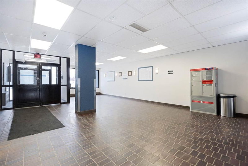 700 - 11721 Macdonald Drive, Fort McMurray, T9H 4H1 | Image 2