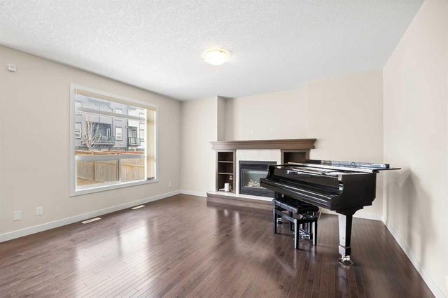 1139 Evanston Drive NW