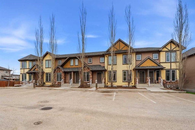 803 - 30 Carleton Avenue