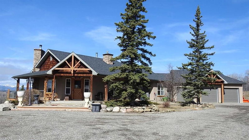 240184 370 Avenue W, Rural Foothills County, Alberta