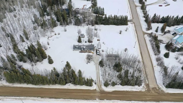 744037 Range Road 54