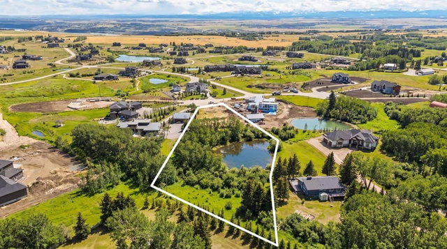 84 Willow Creek Heights