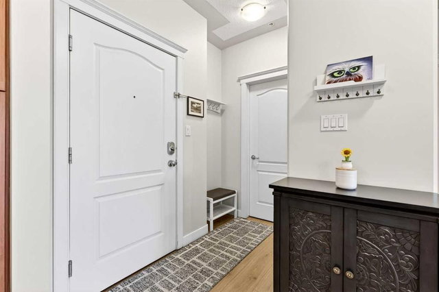 519 - 10 Discovery Ridge Close SW