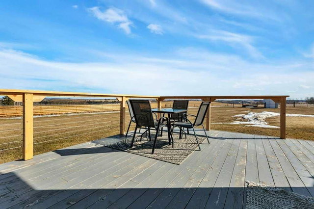 28407 Township Road 372