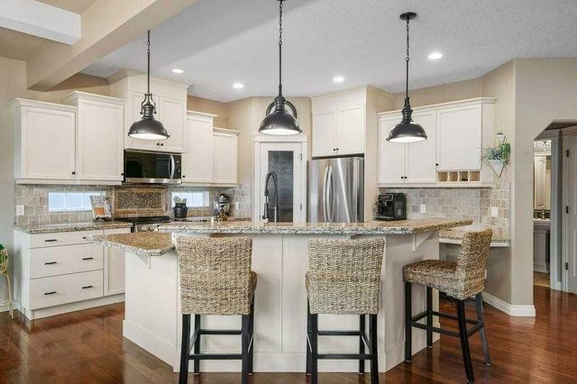 127 Hillcrest Boulevard