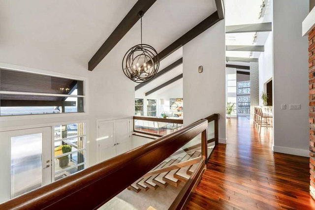 74 Artists View Drive