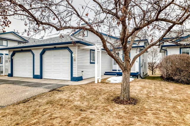 11 - 33 Stonegate Drive NW