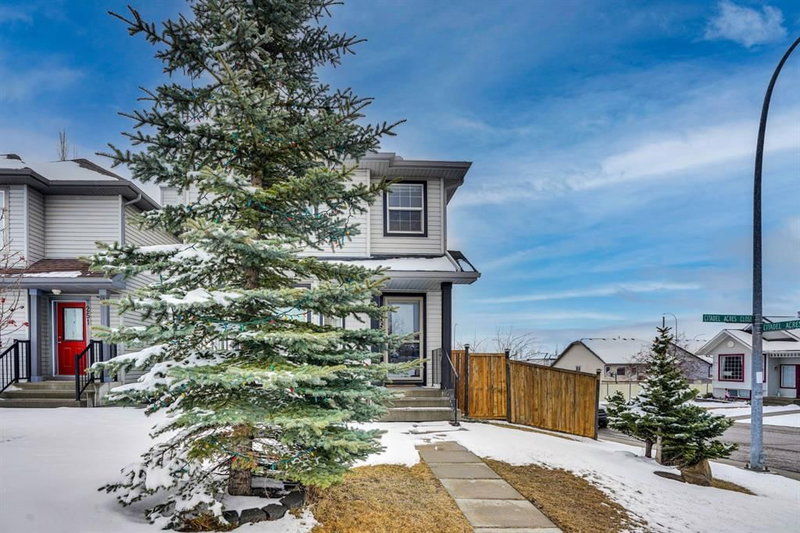 255 Citadel Acres Close NW, Calgary, T3G 5A7 | Image 3