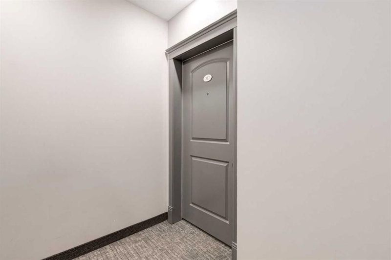 327 - 8 PRESTWICK POND Terrace SE, Calgary, T2Z 4P3 | Image 3
