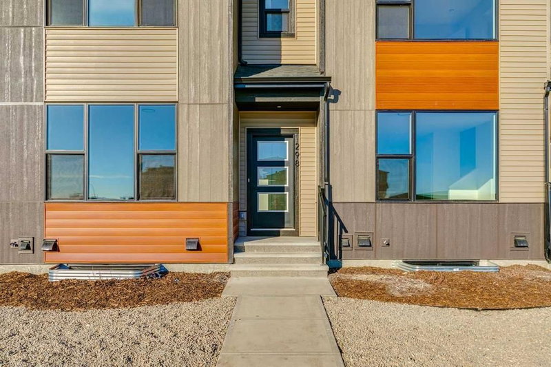 298 Belvedere Avenue SE, Calgary, T2A 8A1 | Image 2