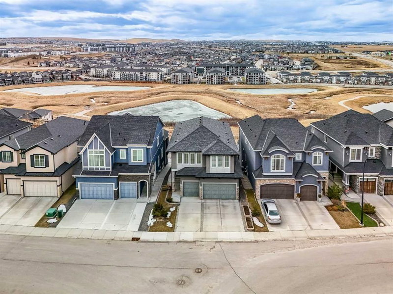 396 Evansborough Way NW, Calgary, T3P 0R3 | Image 2