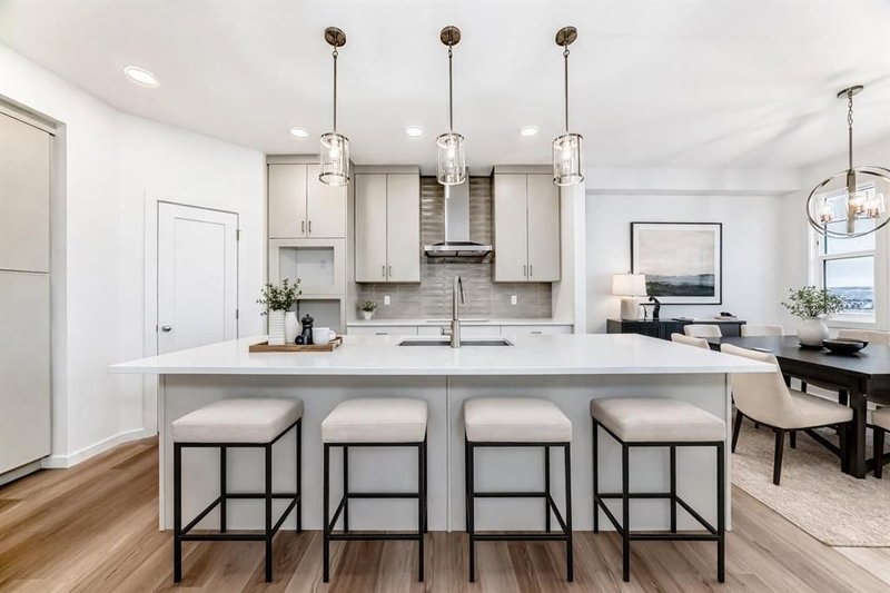 14 Osprey Hill Bay SW, Calgary, T3B 6S2 | Image 2