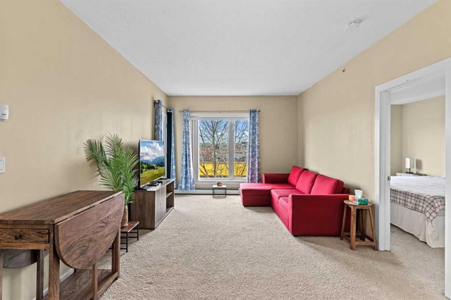 1404 - 604 East Lake Boulevard NE