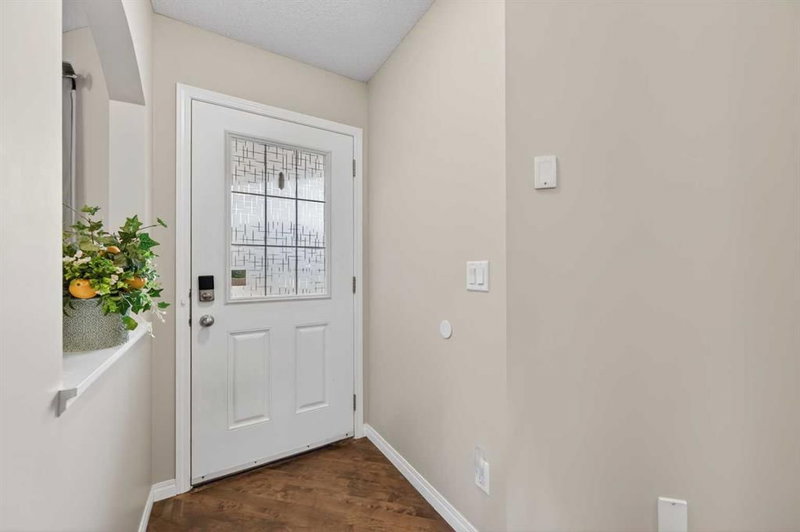 1903 Baywater Alley SW, Airdrie, T4B 0T4 | Image 2