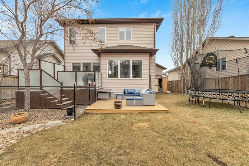 132 Ingle Close, Red Deer, T4R 3S2 | Image 2