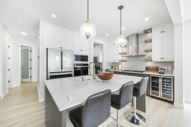 181 Amblehurst Rise NW