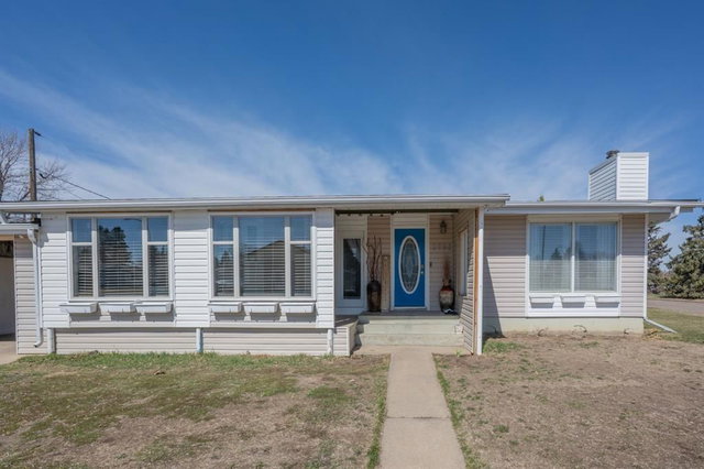 2898 Dunmore Road SE