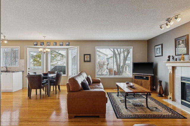 235 Sierra Morena Close SW