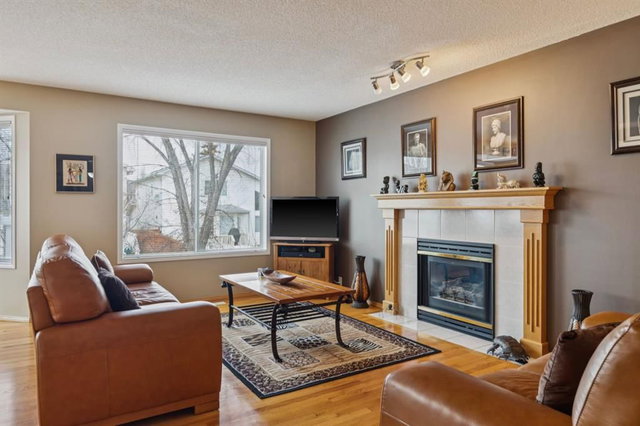 235 Sierra Morena Close SW