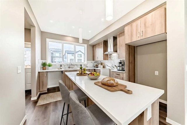 1328 Mahogany Boulevard SE