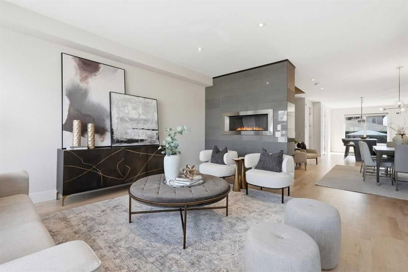 1923 49 Avenue SW, Calgary, T2T 2V3 | Image 3