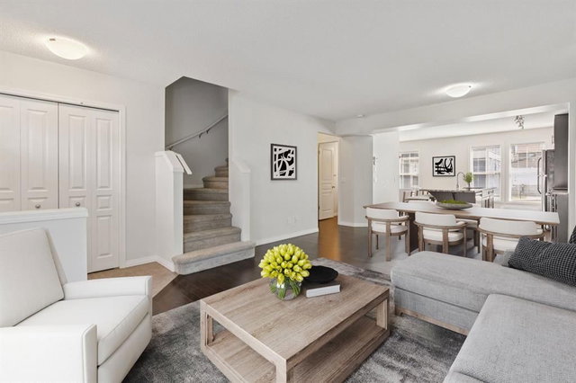 10 Auburn Bay Common SE