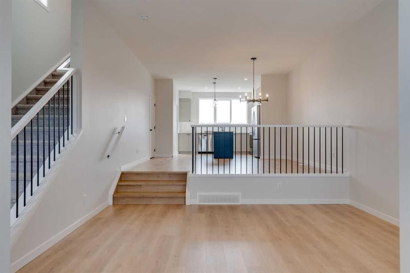 1273 Creekview Drive SW, Calgary, T2X 5Y7 | Image 2