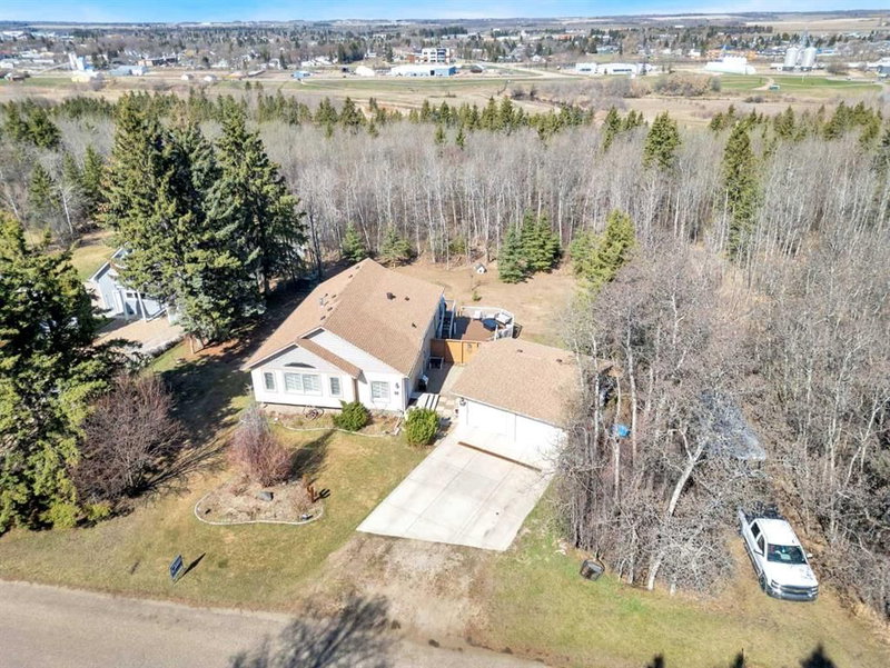 5228 42 Street Close, Ponoka, T4J 1C9 | Image 2