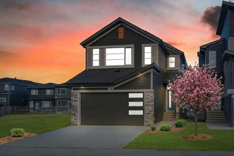 24 Corner Glen Green NE, Calgary, Alberta